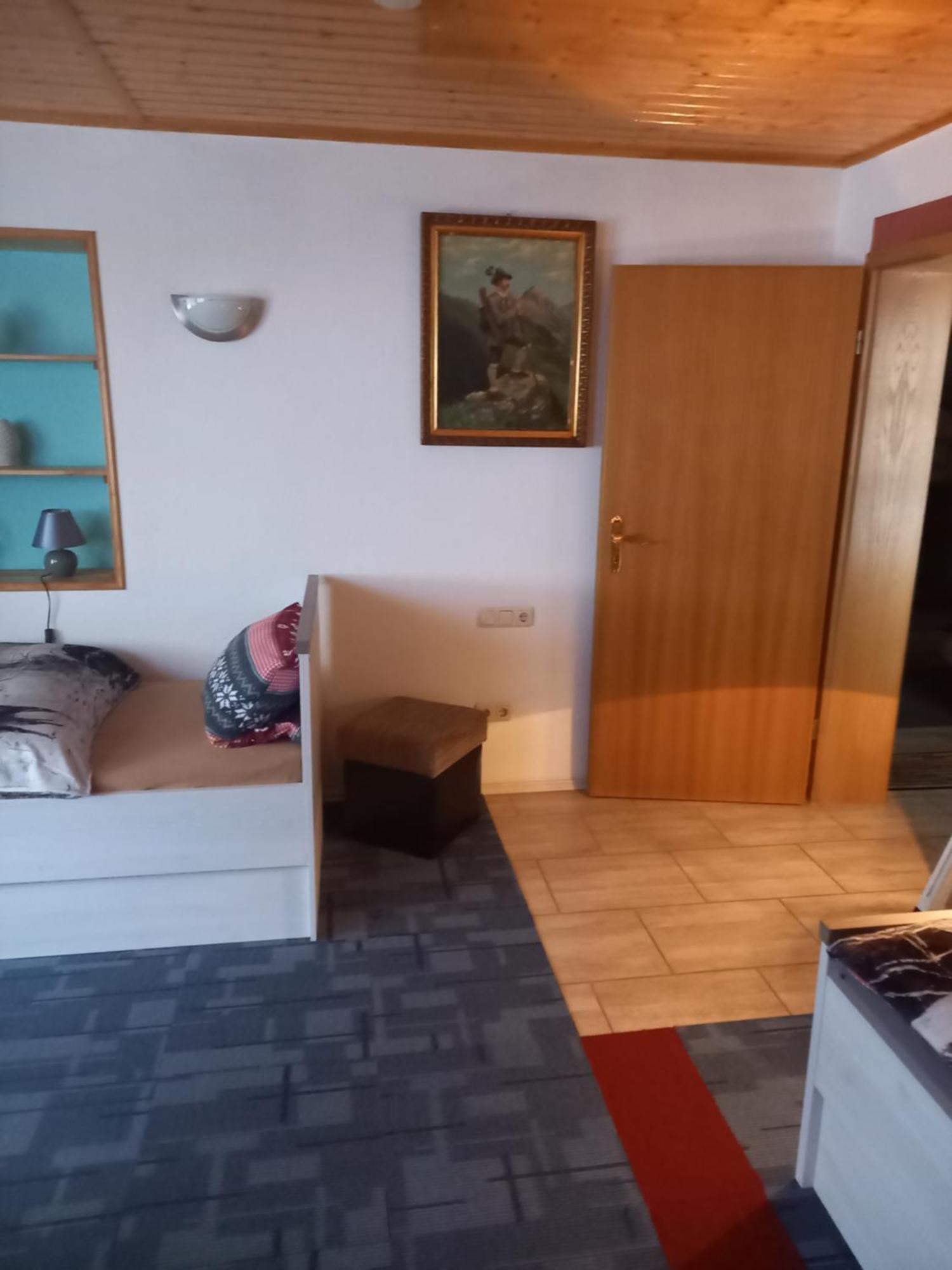 Apartment Monteur- Und Waldrauschen *